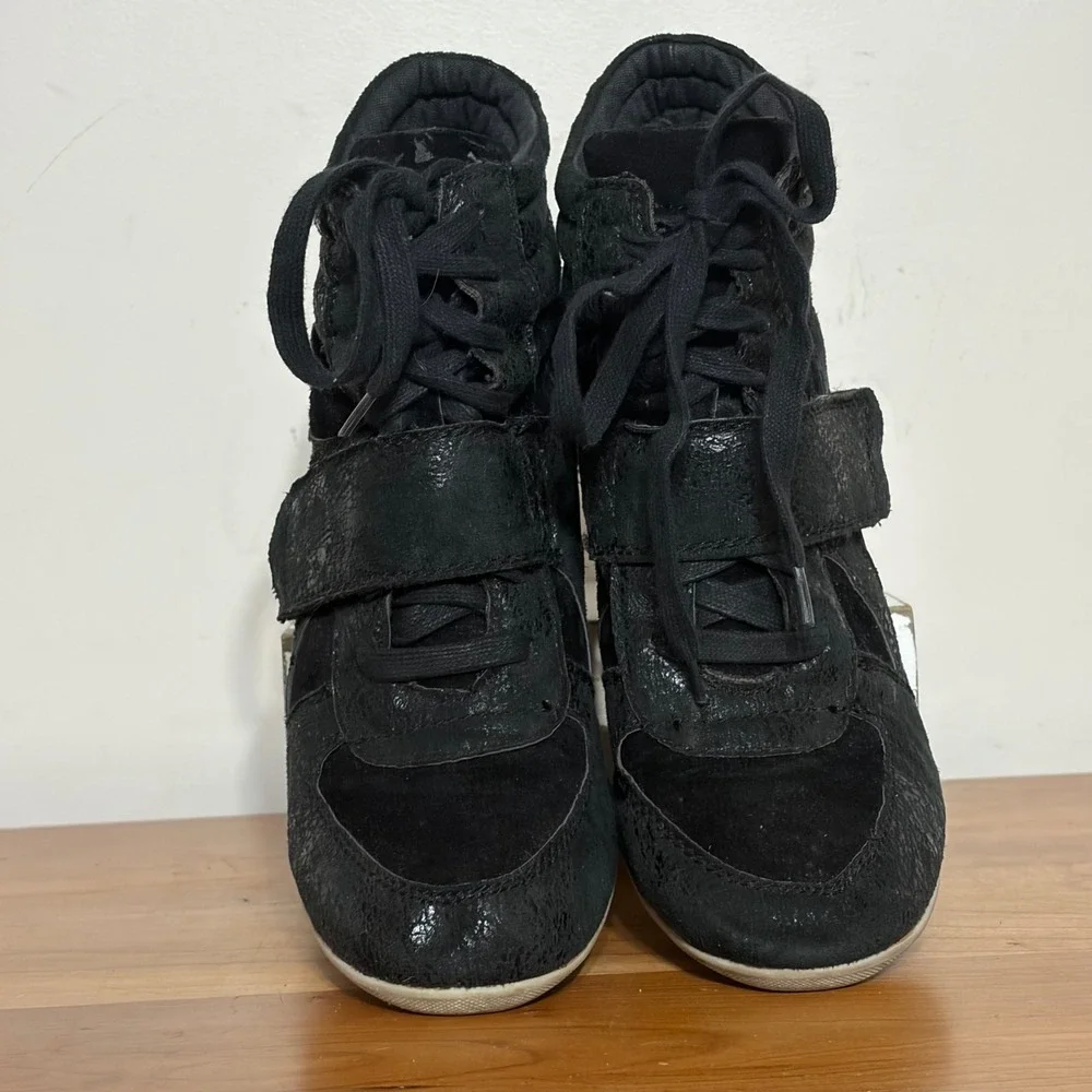 Big Buddha Womens Black Wedge Sneakers High Top Lace Up Strap Shoes Size 6